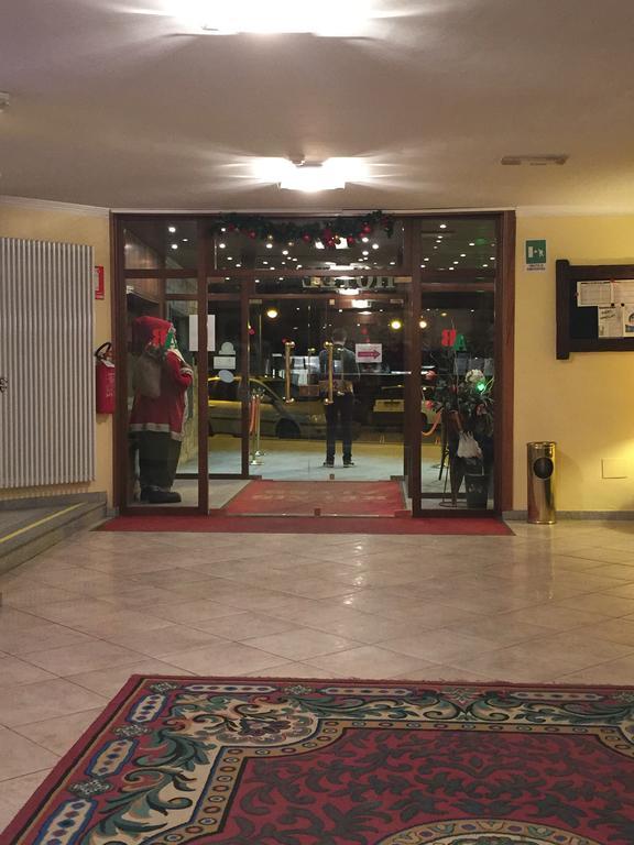 Hotel Relais Des Alpes Oulx Exterior foto