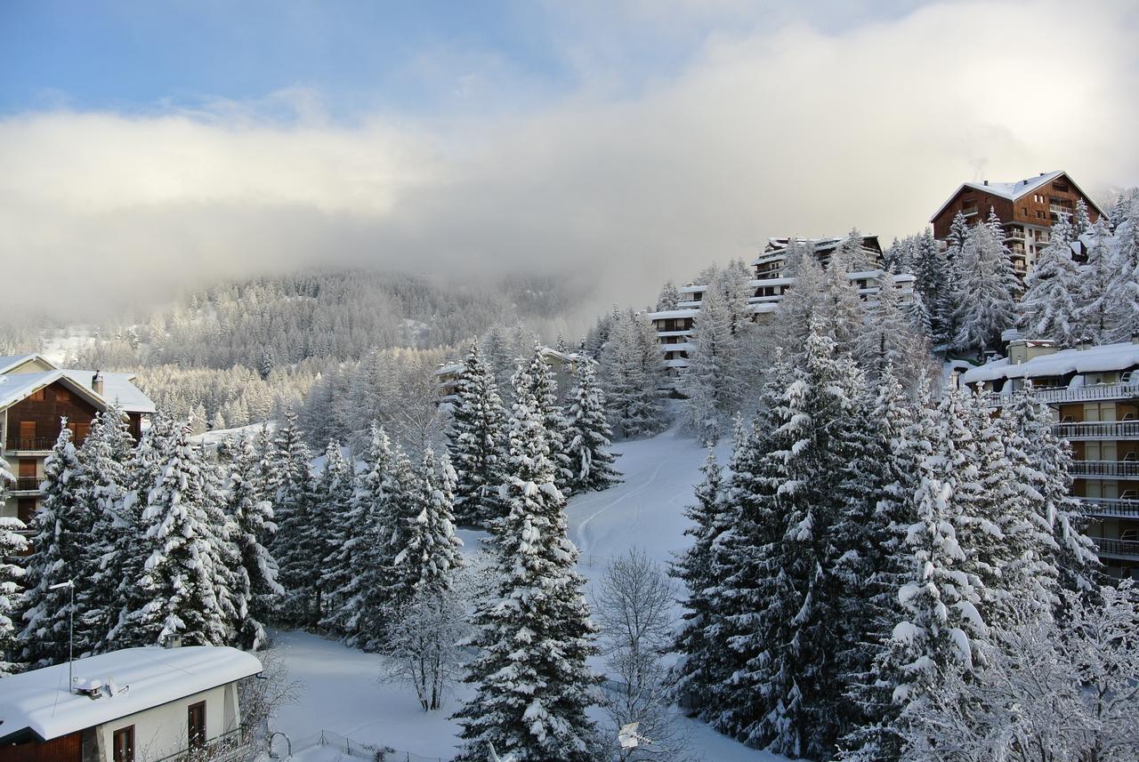 Hotel Relais Des Alpes Oulx Exterior foto